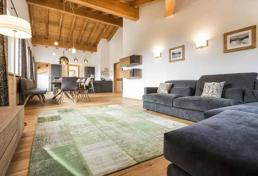 Suite en Attique, Sarain Active Mountain Resort