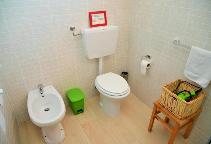 חדר סטנדרט, Alla Quercia