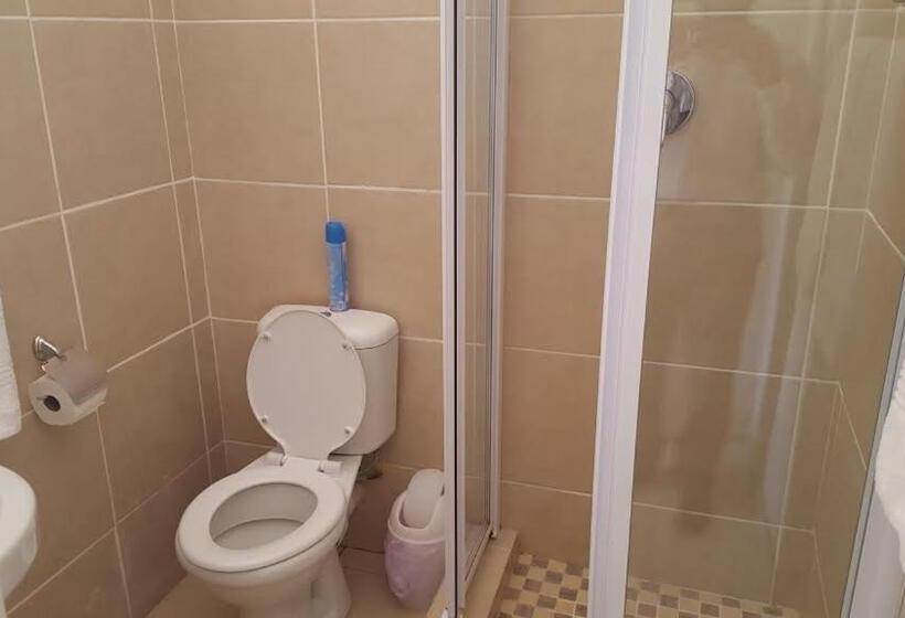 اتاق اکونومی یک تخته, Ridgesea Guest House