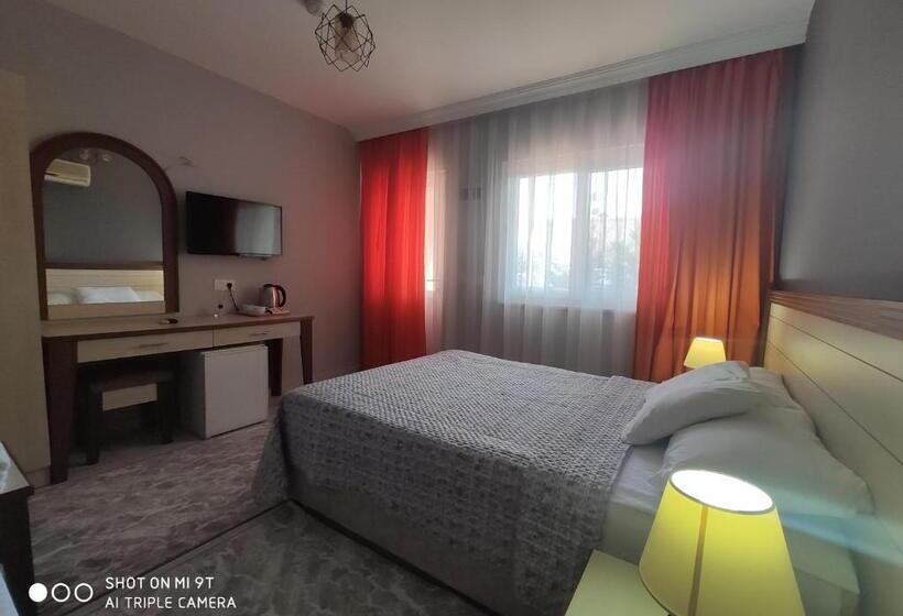 חדר סטנדרט עם מרפסת, Nostalgia World