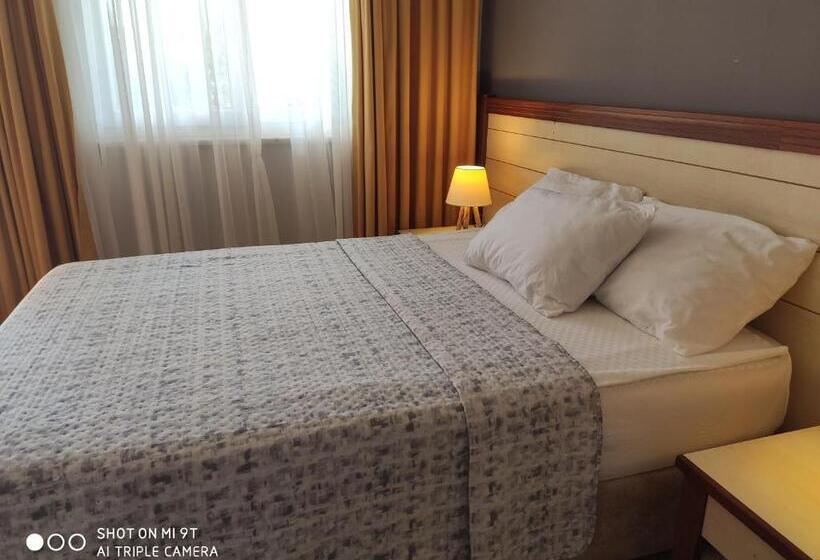 חדר סטנדרט עם מרפסת, Nostalgia World