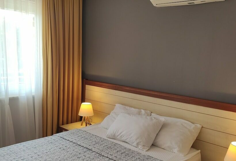 חדר סטנדרט, Nostalgia World