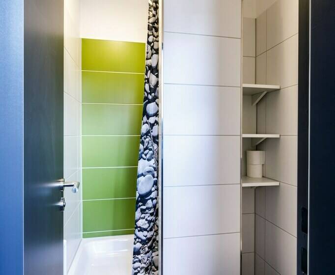 Четырехместный Номер Стандарт, Jugendherberge Burghausen