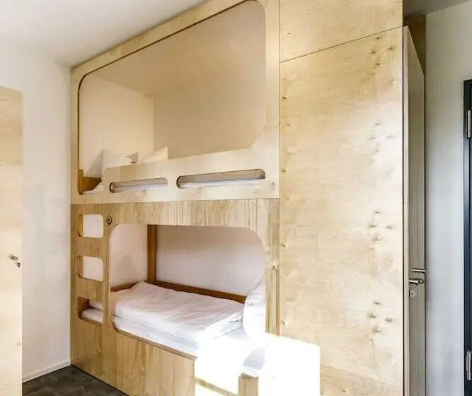 تختخواب در اتاق مشترک, Jugendherberge Burghausen