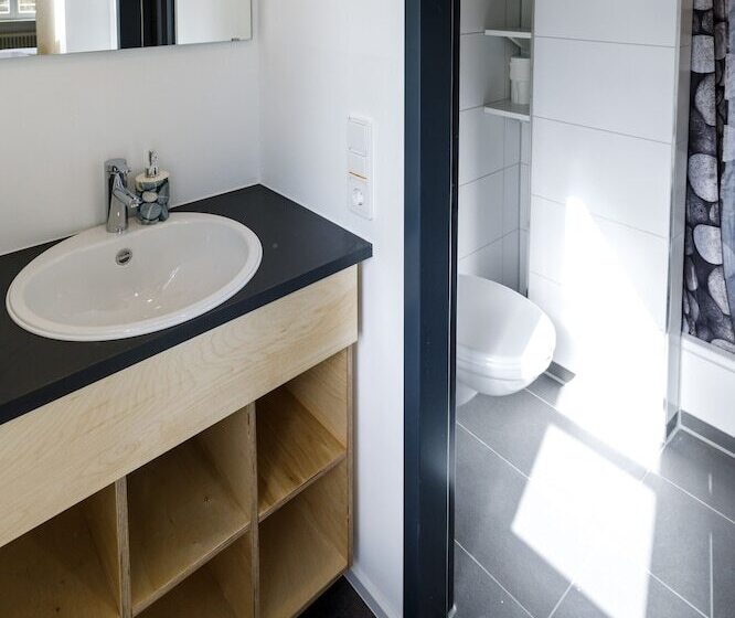 Кровать в Общей Комнате, Jugendherberge Burghausen