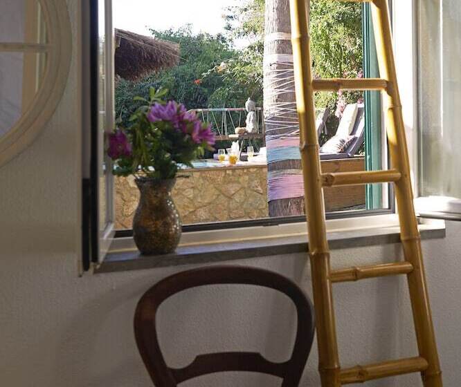 Семейное Бунгало, Lucky S Guest House