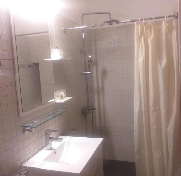 Deluxe Room, De Mansion Hotels