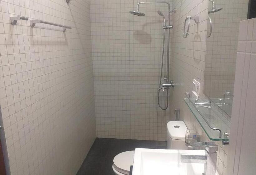 Superior Triple Room, De Mansion Hotels