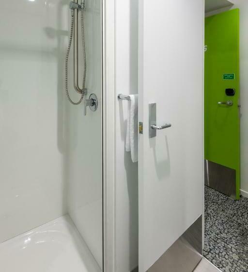 اتاق استاندارد, Lylo Queenstown