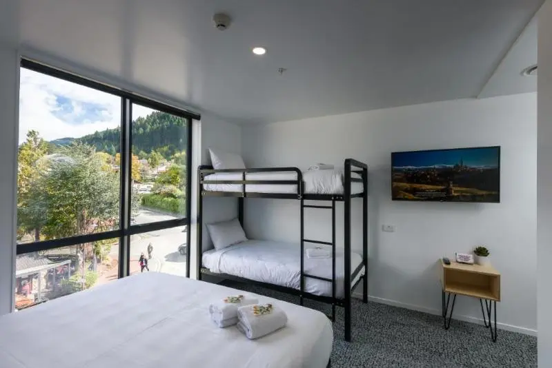 Perhehuone, Lylo Queenstown