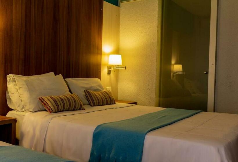 اتاق استاندارد یک نفره, Los Alpes Santa Teresa