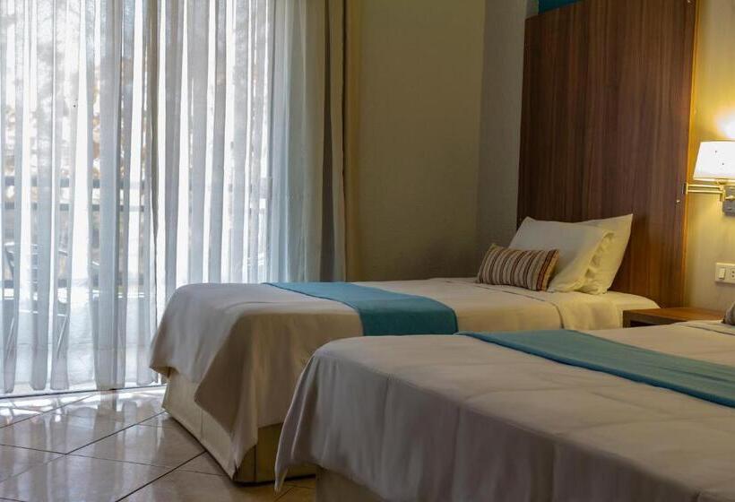 اتاق استاندارد, Los Alpes Santa Teresa