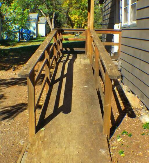 디럭스 스튜디오, Miner's Camp