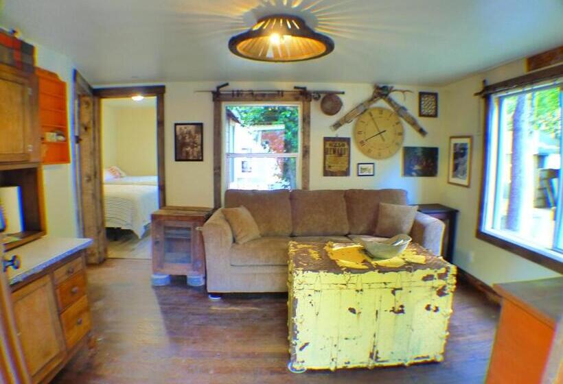 2 베드룸 패밀리 스위트, Miner's Camp