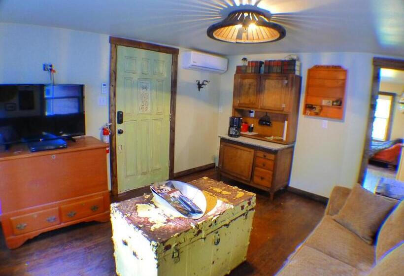 2 베드룸 패밀리 스위트, Miner's Camp