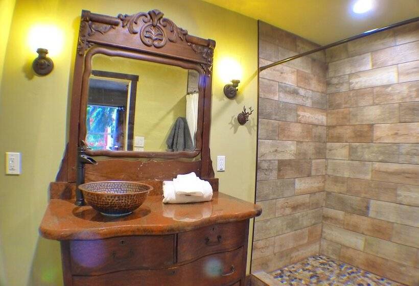 스탠다드 룸, Miner's Camp