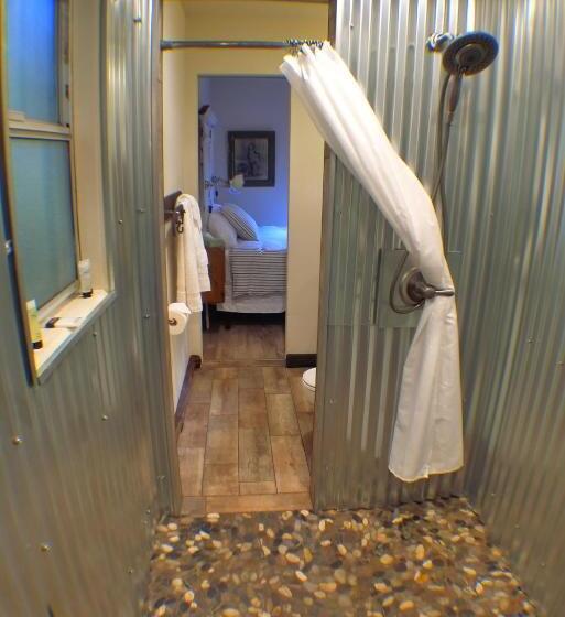 스탠다드 룸, Miner's Camp