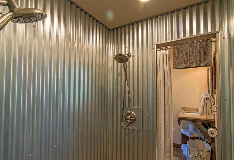 스탠다드 룸, Miner's Camp