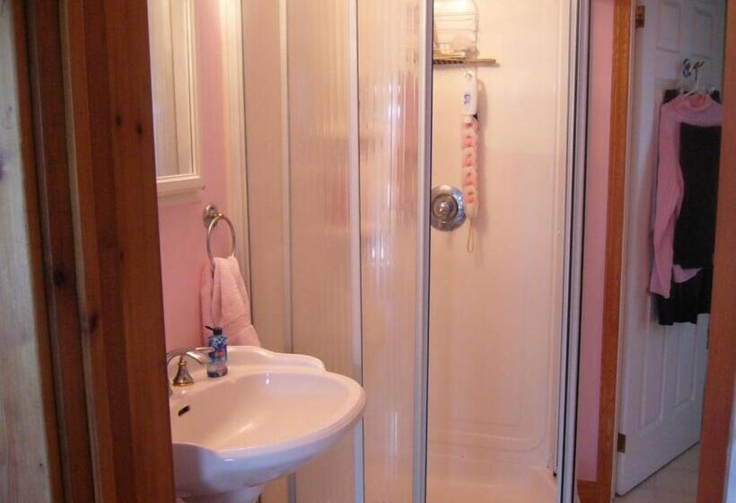 带阳台的豪华间, 10th Avenue Guest House & Suites