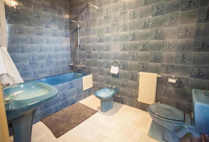 اتاق سوپریور, Villa Pomme D'or