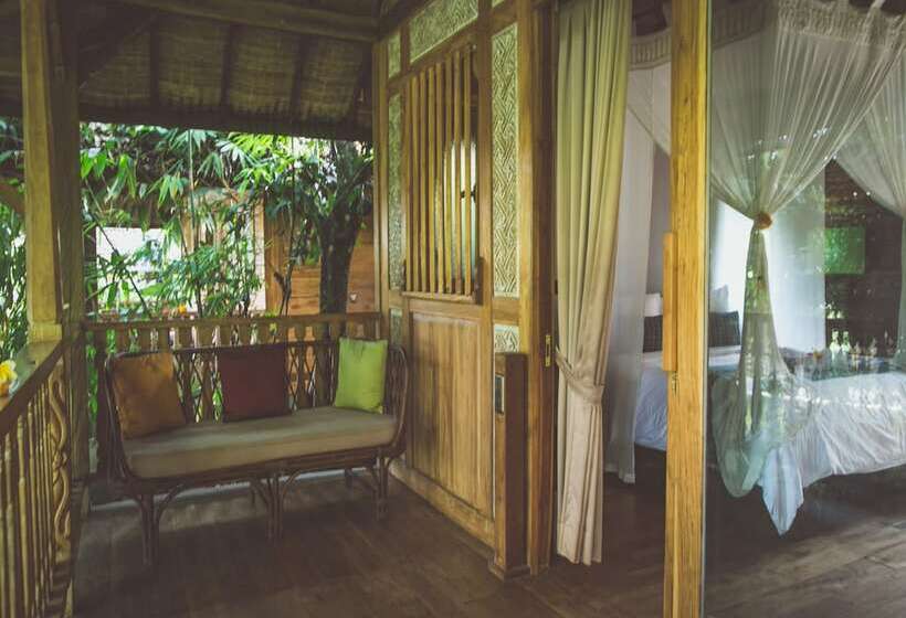 Бунгало Deluxe, Desa Saya Eco Luxury Resort & Spa