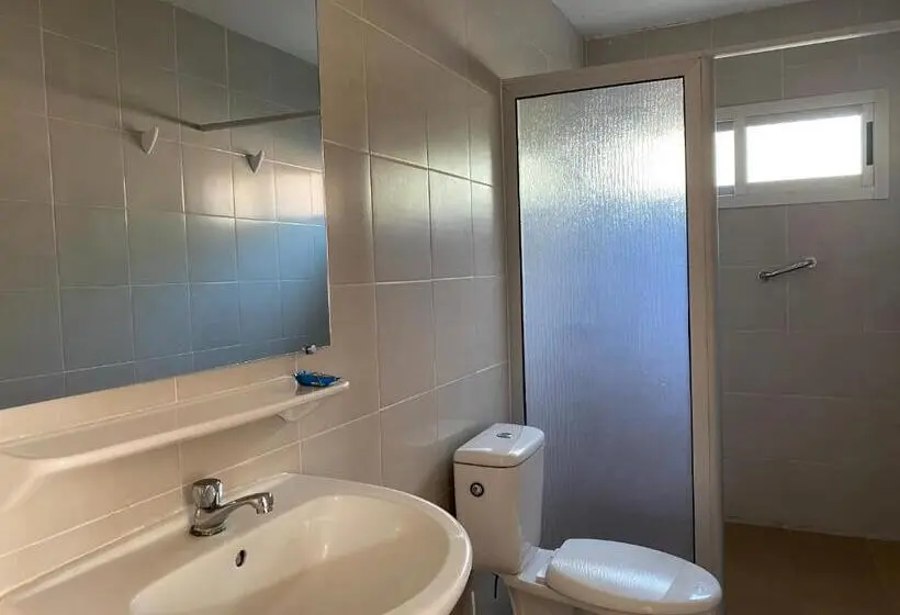 Standard room with outdoor bath, La Madrague