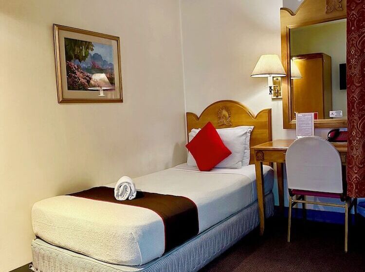 Standard Single Room, Palladium Suites