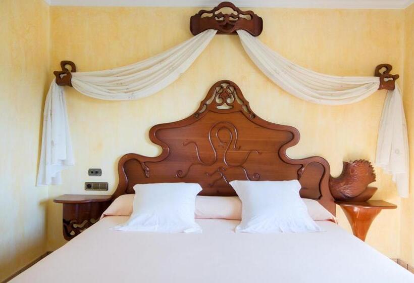 バスタブ付きスタンダードルーム, Restaurant Cal Petit