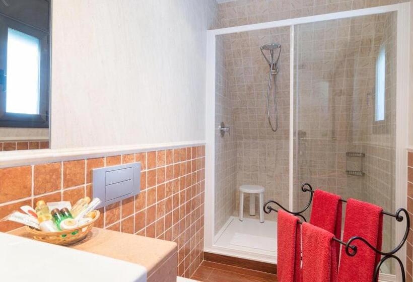 スーペリアールーム, Restaurant Cal Petit