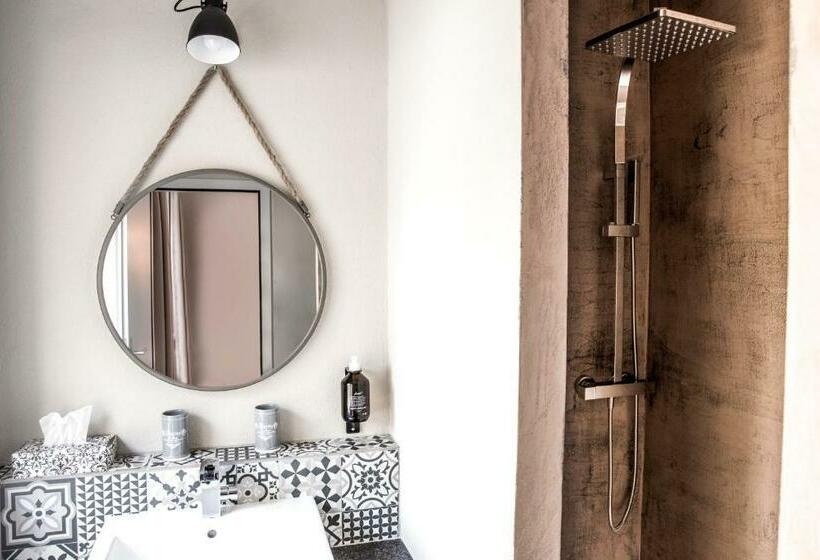 اتاق استاندارد, The Yard Zürich