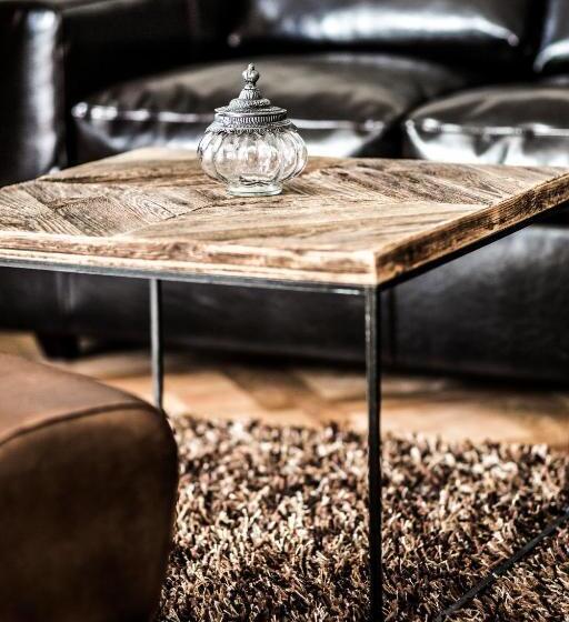 سوییت جونیور, The Yard Zürich