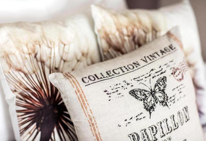 اتاق استاندارد, The Yard Zürich