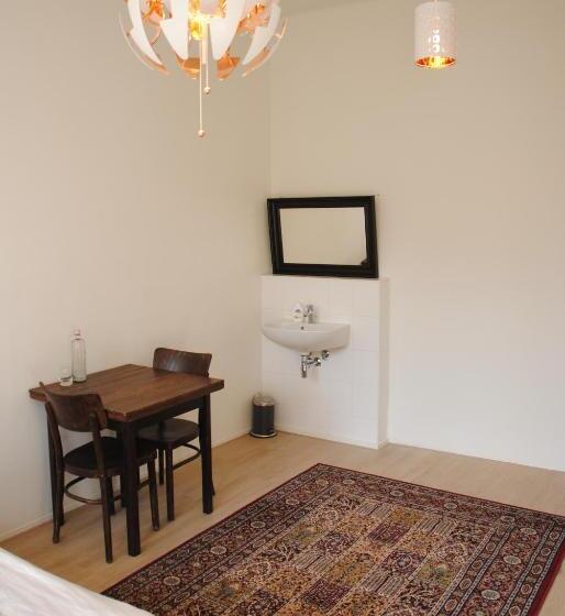 חדר סטנדרט נוף לגינה, Zala S B&b