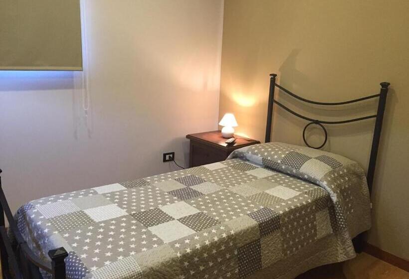 اتاق اکونومی یک تخته, B&b Culla Dell Aquila