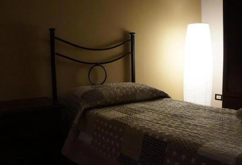 اتاق استاندارد یک تخته با سرویس بهداشتی مشترک, B&b Culla Dell Aquila