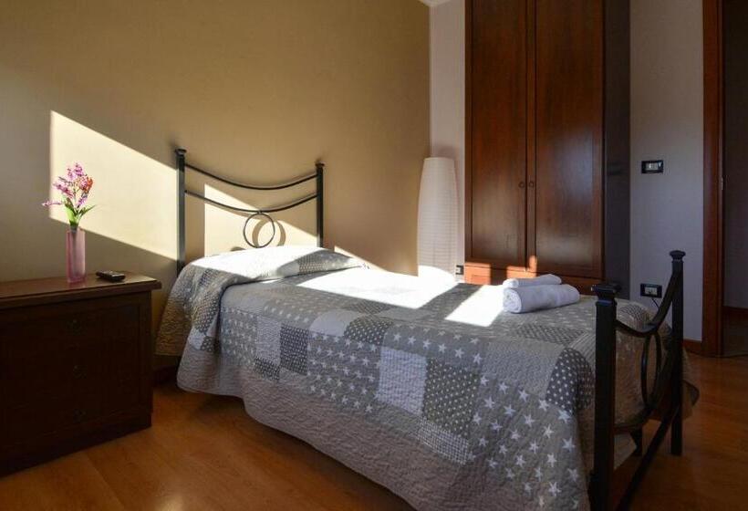 اتاق استاندارد یک تخته با سرویس بهداشتی مشترک, B&b Culla Dell Aquila