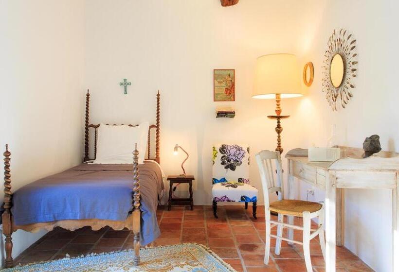 컴포트 트리플 룸, Domaine Du Clos D Alari Chambres D Hôtes Au Milieu Des Vignes