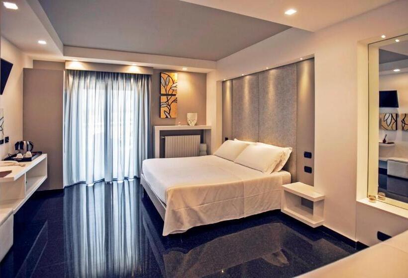 デラックススイート, Foglie D Acqua