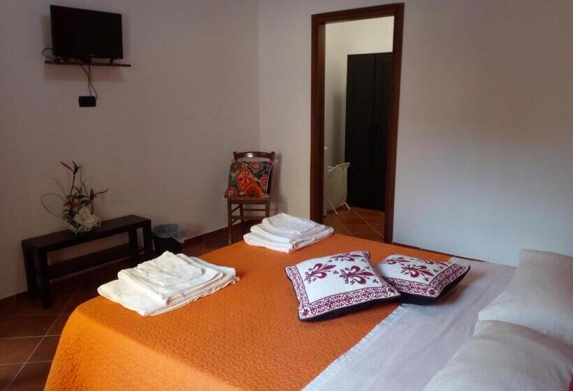 اتاق لوکس با تخت بزرگ, L'acchiappasogni