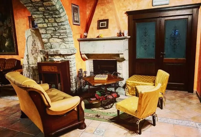 سوییت سوپریور, L'antica Dimora