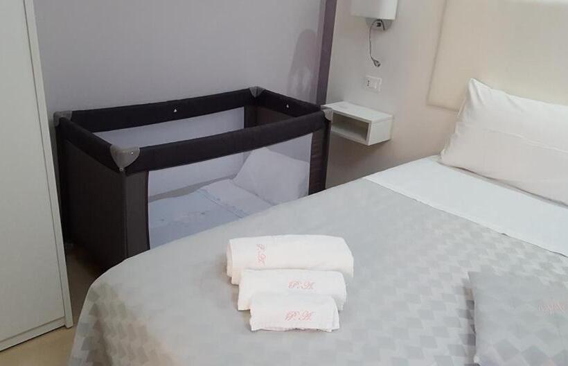 컴포트 트리플 룸, Pepè Accommodation