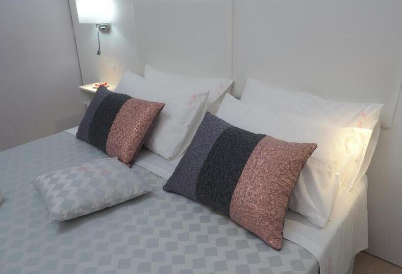 컴포트 트리플 룸, Pepè Accommodation