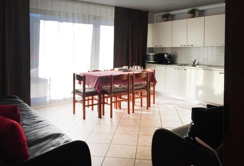 דירה בת חדר שינה 1 עם נוף, Como S Lake Mountains B&b