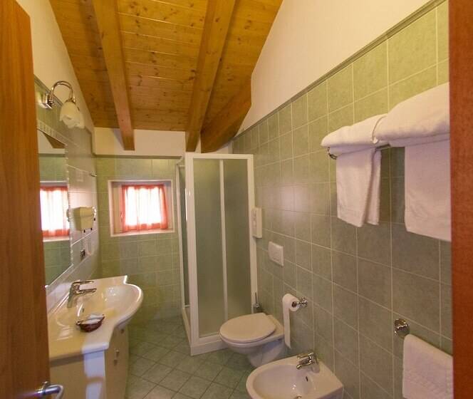 חדר סופריור, Bezzi