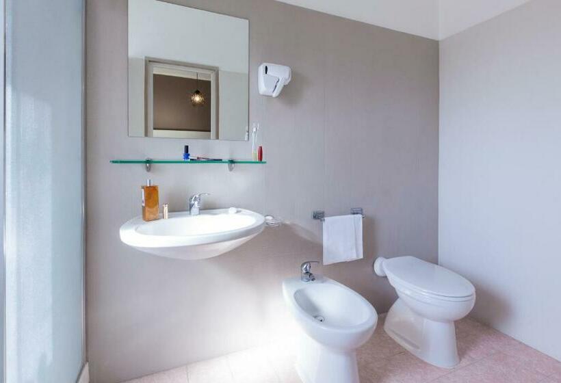 Номер Стандарт, Ibis Styles Trani