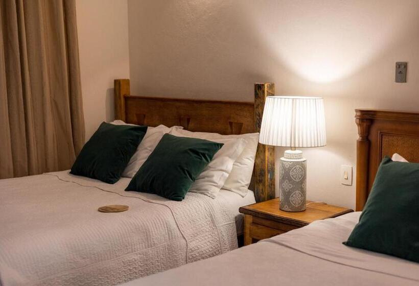 Номер Стандарт Трехместный, Pousada Pequena Tiradentes