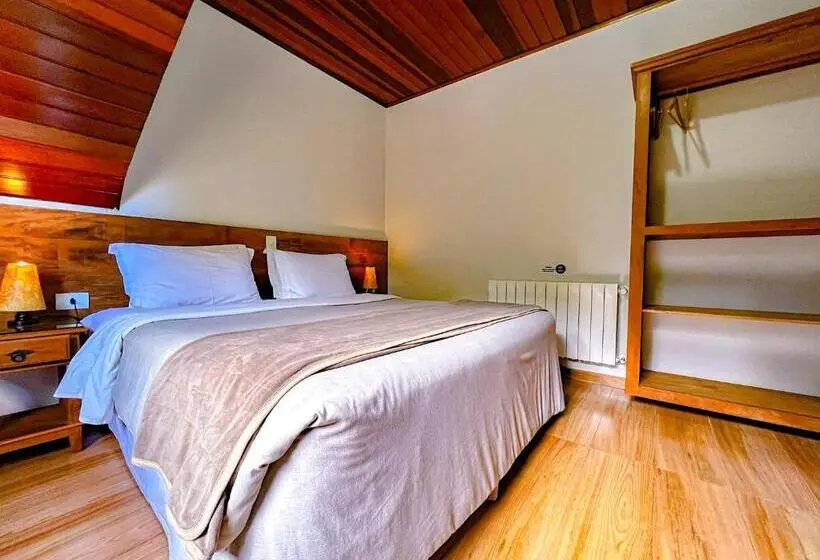 デラックストリプルルーム, Castelo Piazzale   Campos Do Jordao
