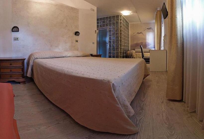 غرفة قياسية ثلاثية, Ristorante Albergo Gerardo Di Masi