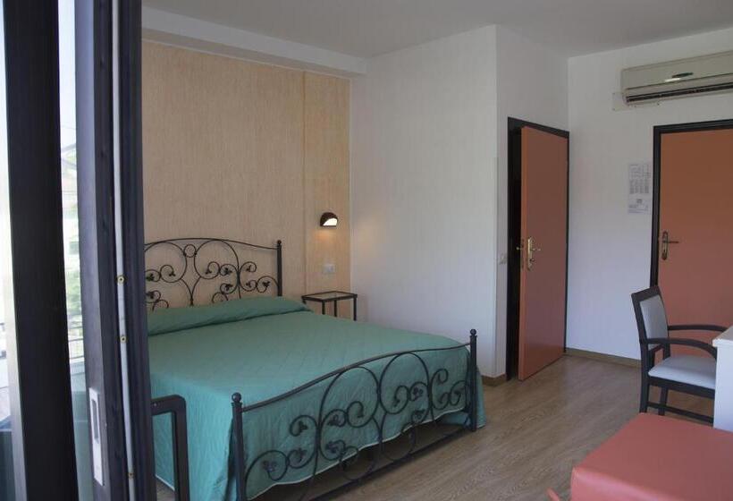 غرفة قياسية سرير كينج, Ristorante Albergo Gerardo Di Masi