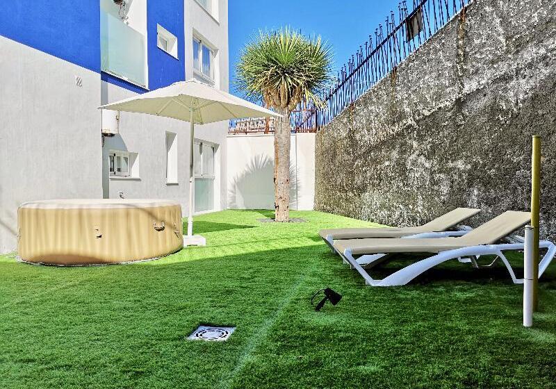 テラス付き１ベッドルームアパートメント, The Blue Corner Apartments